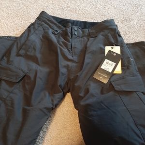 BNWT Youth Quicksilver Black Unisex Sz 14 Snowpants